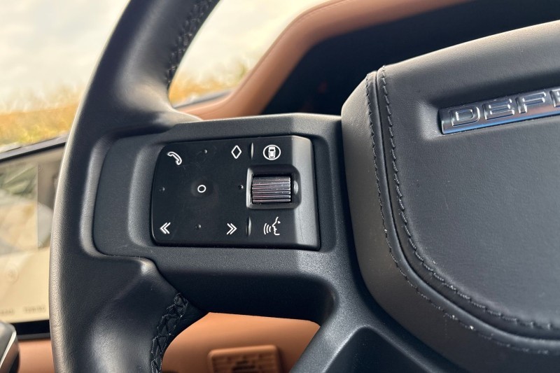 Used Land Rover Defender 2024 for sale - 76982195: Photo 29