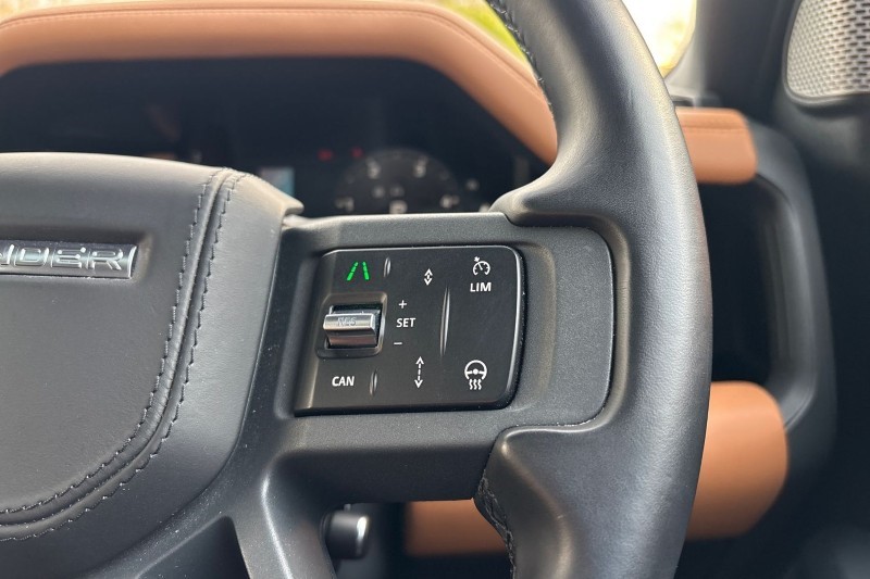 Used Land Rover Defender 2024 for sale - 76982195: Photo 30