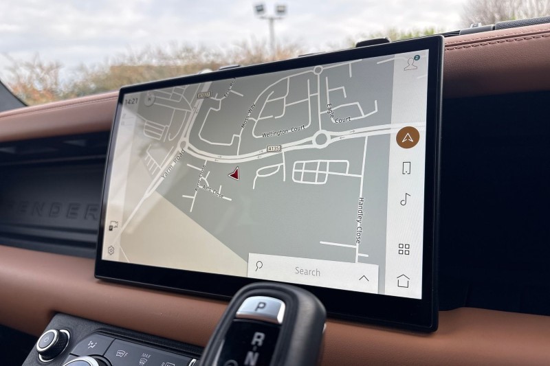 Used Land Rover Defender 2024 for sale - 76982195: Photo 32