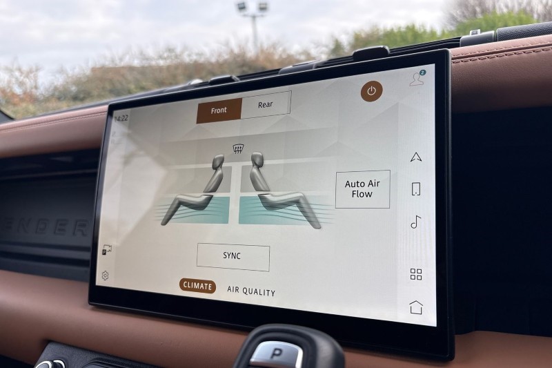 Used Land Rover Defender 2024 for sale - 76982195: Photo 35