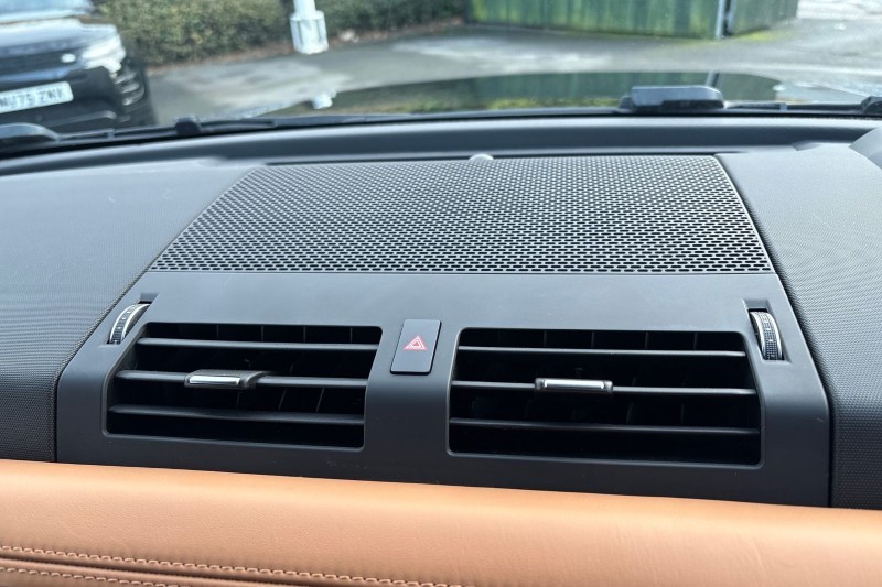 Used Land Rover Defender 2024 for sale - 76982195: Photo 38