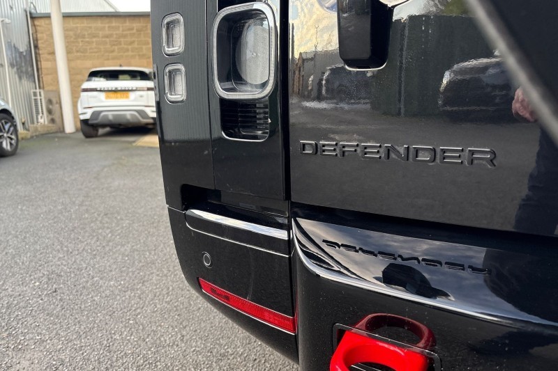 Used Land Rover Defender 2024 for sale - 76982195: Photo 50