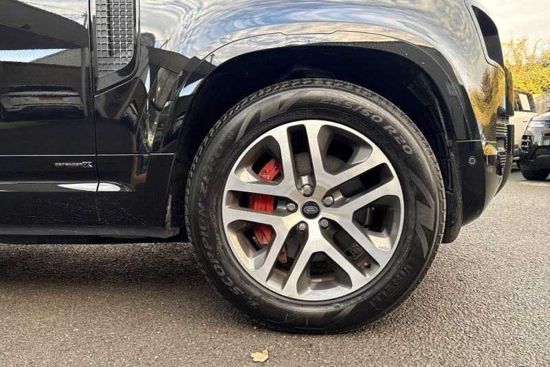 Used Land Rover Defender 2024 for sale - 76982195: Photo 8