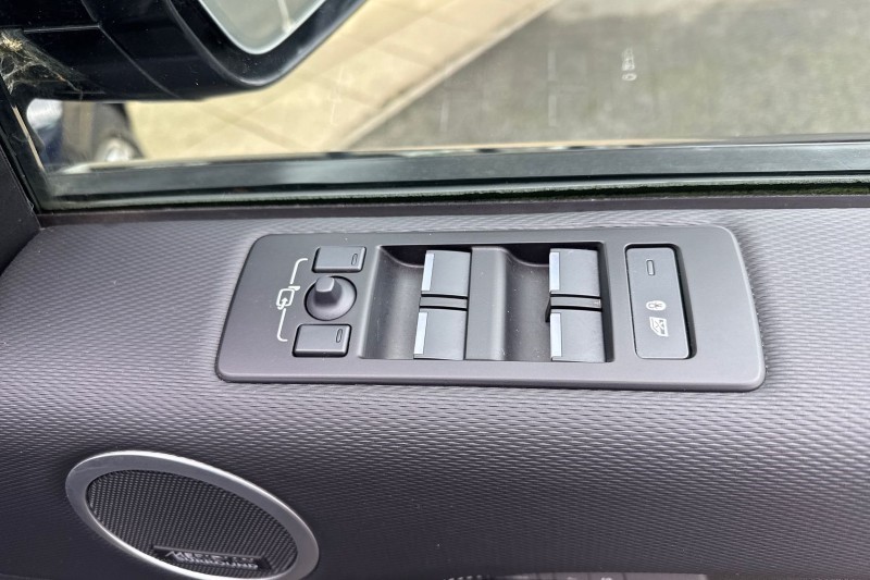 Used Land Rover Discovery 2022 for sale - 77261751: Photo 24