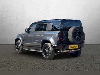 Used Land Rover Defender 2026 for sale - 79604983: Photo