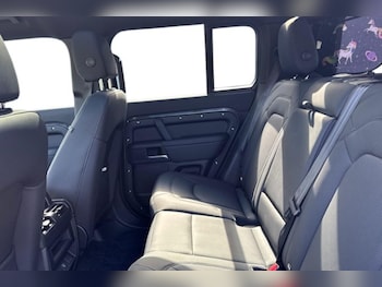 Used Land Rover Defender 2026 for sale - 79604983: Photo
