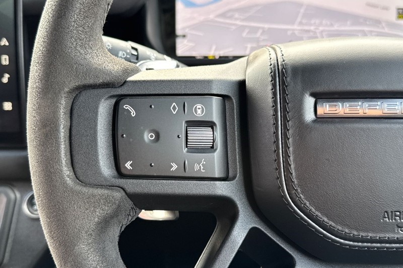 Used Land Rover Defender 2024 for sale - 77819295: Photo 29