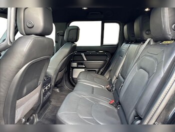 Used Land Rover Defender 2024 for sale - 77819295: Photo