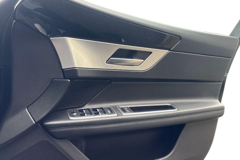 Used Jaguar XF 2020 for sale - 77300568: Photo 22