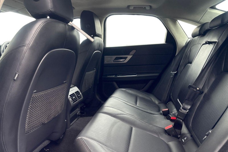 Used Jaguar XF 2020 for sale - 77300568: Photo 4
