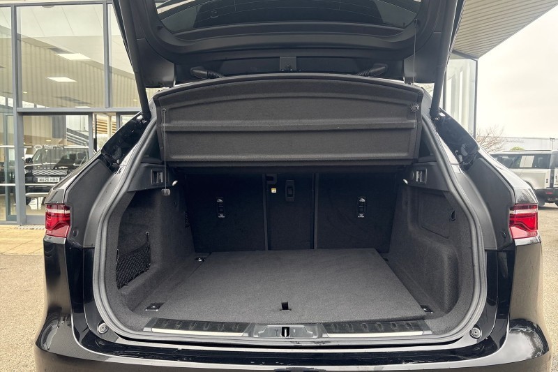 Used Jaguar F-Pace 2023 for sale - 77813032: Photo 10