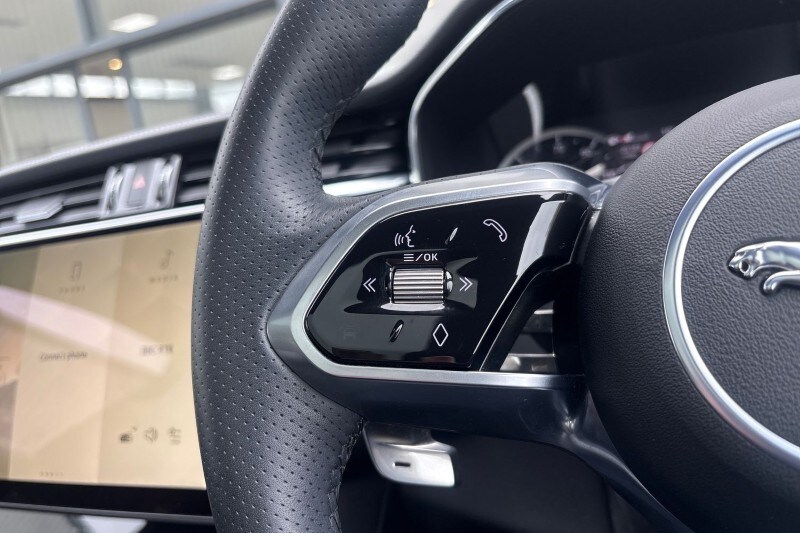 Used Jaguar F-Pace 2023 for sale - 77813032: Photo 28