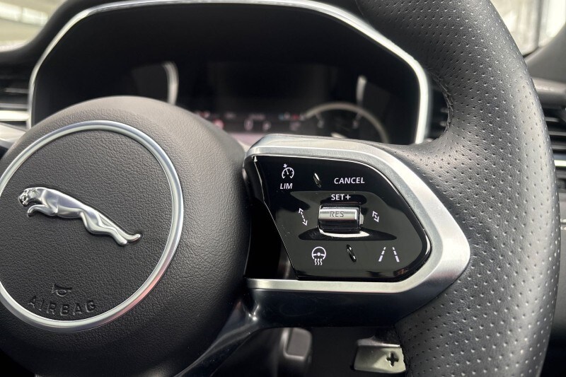 Used Jaguar F-Pace 2023 for sale - 77813032: Photo 29