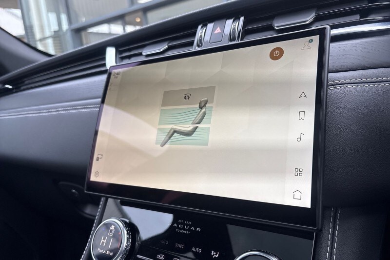 Used Jaguar F-Pace 2023 for sale - 77813032: Photo 34