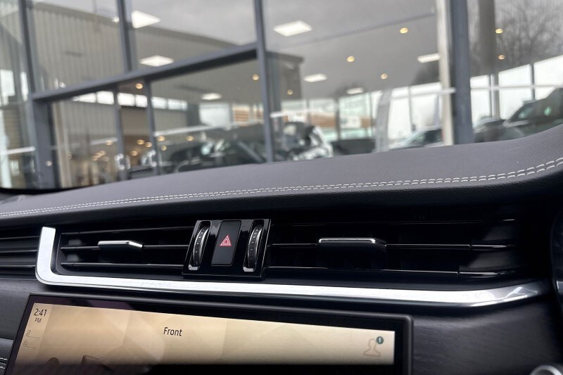 Used Jaguar F-Pace 2023 for sale - 77813032: Photo 37