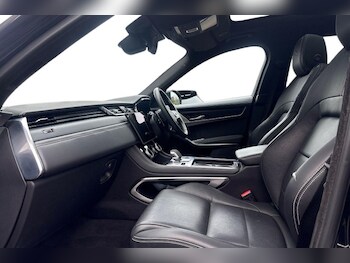 Used Jaguar F-Pace 2023 for sale - 77813032: Photo