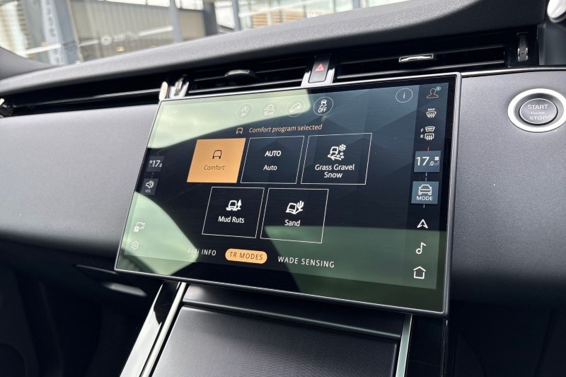 Used Land Rover Range Rover Evoque 2025 for sale - 77950801: Photo 39