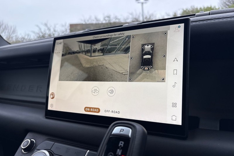 Used Land Rover Defender 2023 for sale - 77997086: Photo 12