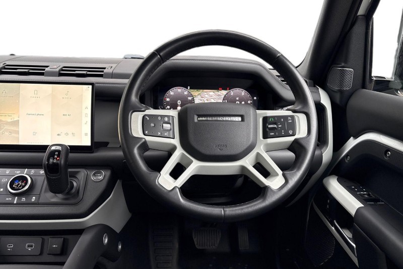 Used Land Rover Defender 2023 for sale - 77997086: Photo 15