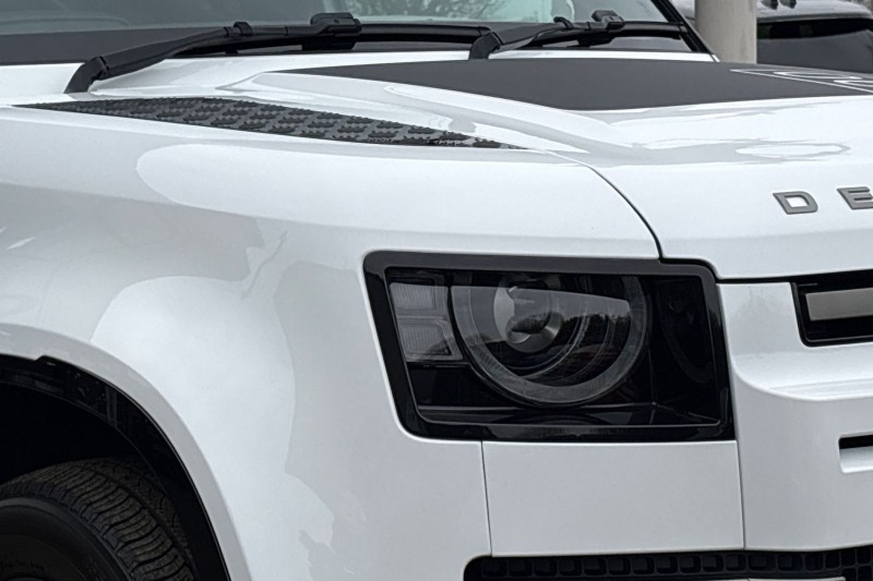 Used Land Rover Defender 2023 for sale - 77997086: Photo 17