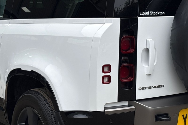 Used Land Rover Defender 2023 for sale - 77997086: Photo 19