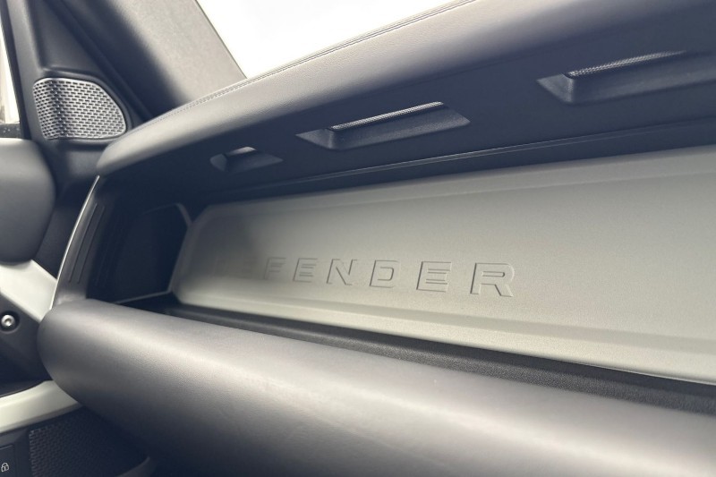 Used Land Rover Defender 2023 for sale - 77997086: Photo 22