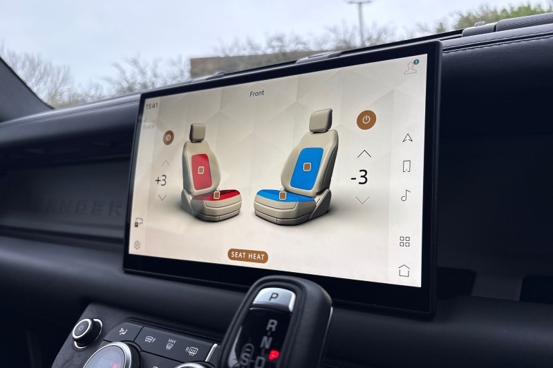 Used Land Rover Defender 2023 for sale - 77997086: Photo 37