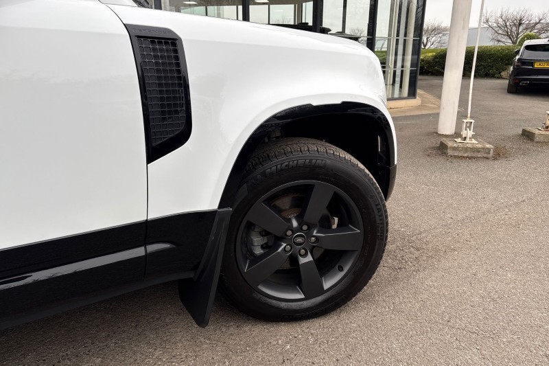 Used Land Rover Defender 2023 for sale - 77997086: Photo 53