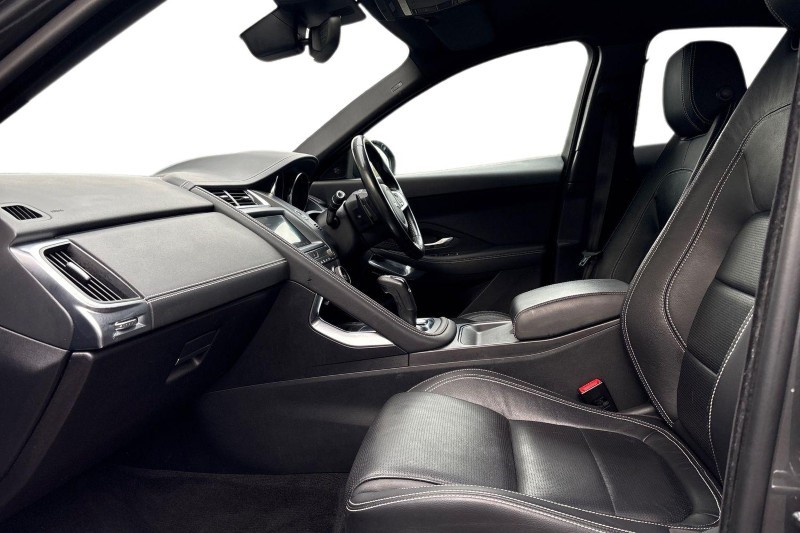 Used Jaguar E-Pace 2019 for sale - 76980828: Photo 3