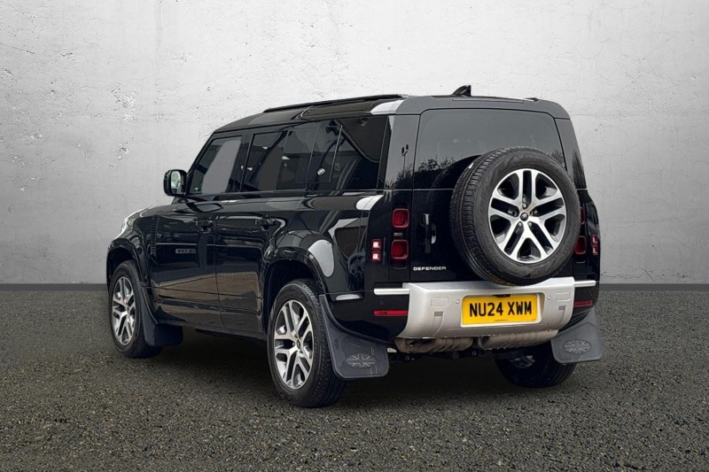 Used Land Rover Defender 2024 for sale - 77965400: Photo 2