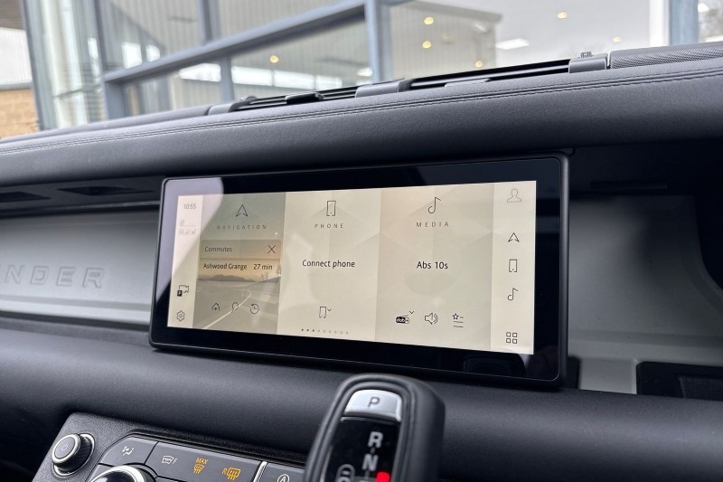 Used Land Rover Defender 2024 for sale - 77965400: Photo 31