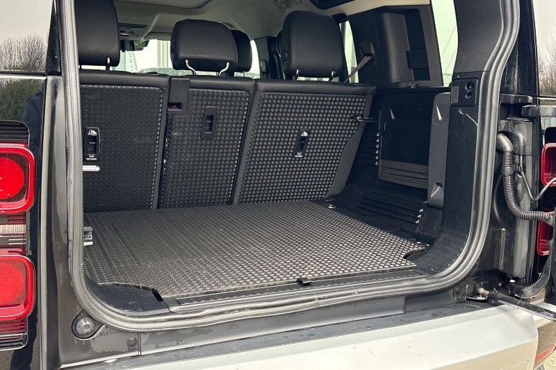 Used Land Rover Defender 2024 for sale - 77965400: Photo 43