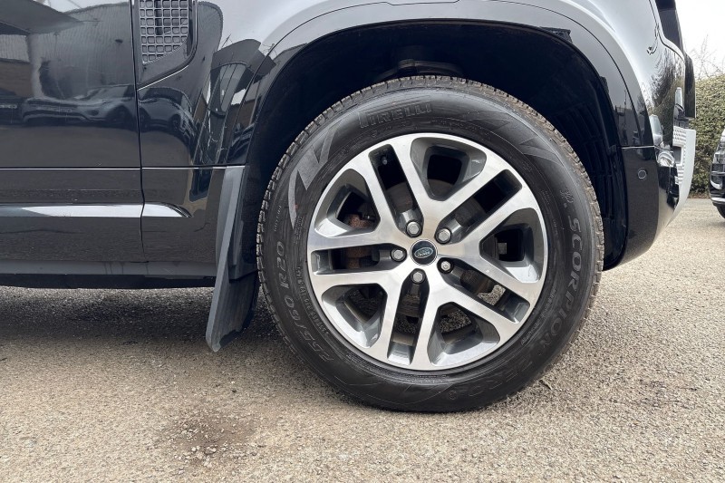 Used Land Rover Defender 2024 for sale - 77965400: Photo 8