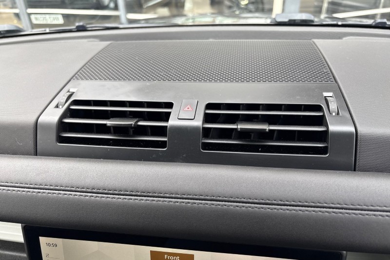 Used Land Rover Defender 2024 for sale - 77965400: Photo 99