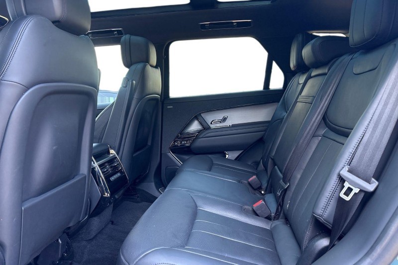 Used Land Rover Range Rover Sport 2023 for sale - 77918141: Photo 4