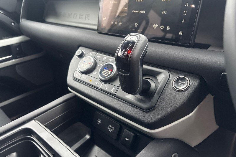 Used Land Rover Defender 2023 for sale - 77554984: Photo 13