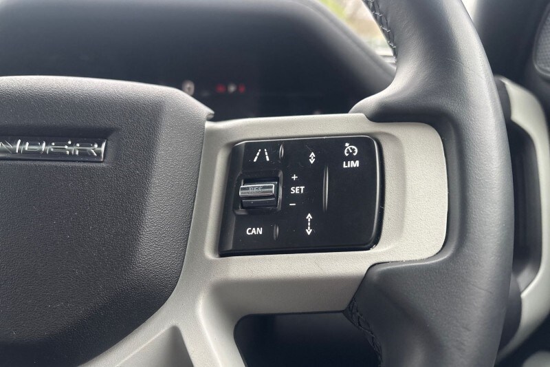 Used Land Rover Defender 2023 for sale - 77554984: Photo 29