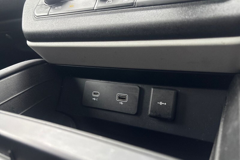 Used Land Rover Defender 2023 for sale - 77554984: Photo 38