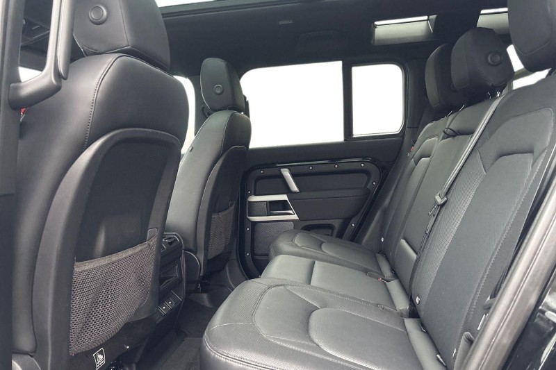 Used Land Rover Defender 2023 for sale - 77554984: Photo 4