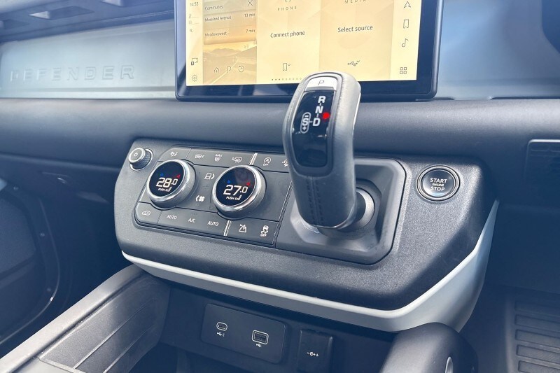 Used Land Rover Defender 2024 for sale - 78090466: Photo 14