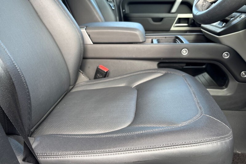 Used Land Rover Defender 2024 for sale - 78090466: Photo 26