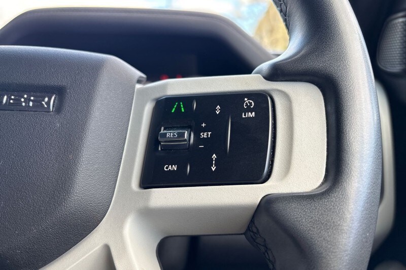 Used Land Rover Defender 2024 for sale - 78090466: Photo 30