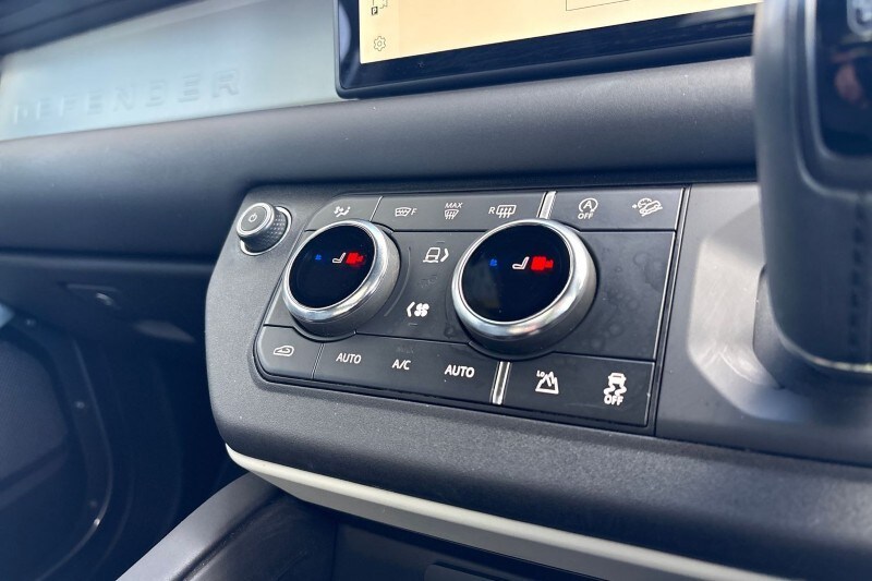 Used Land Rover Defender 2024 for sale - 78090466: Photo 37