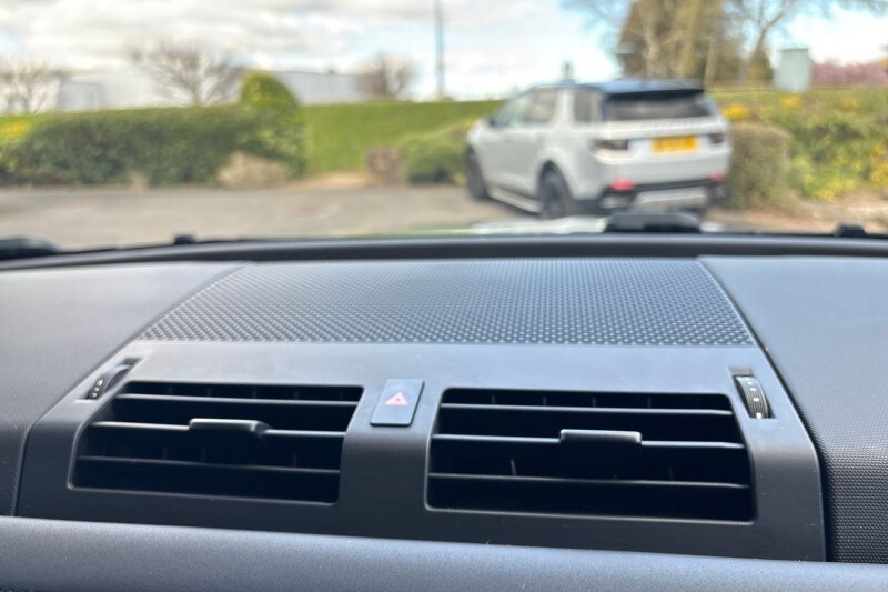 Used Land Rover Defender 2024 for sale - 78090466: Photo 38