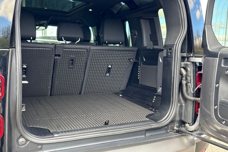 Used Land Rover Defender 2024 for sale - 78090466: Photo 43