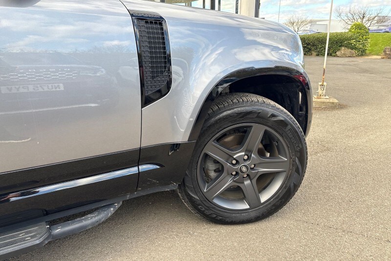 Used Land Rover Defender 2024 for sale - 78090466: Photo 53