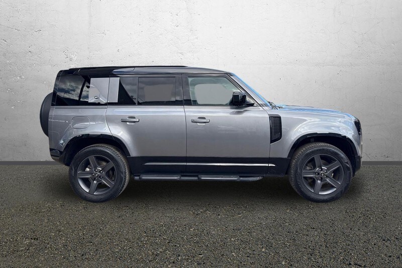 Used Land Rover Defender 2024 for sale - 78090466: Photo 6