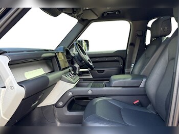 Used Land Rover Defender 2023 for sale - 78817607: Photo