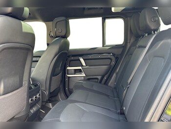 Used Land Rover Defender 2023 for sale - 78817607: Photo