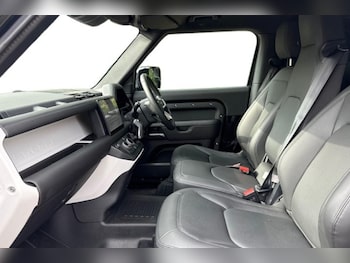 Used Land Rover Defender 2025 for sale - 79251634: Photo